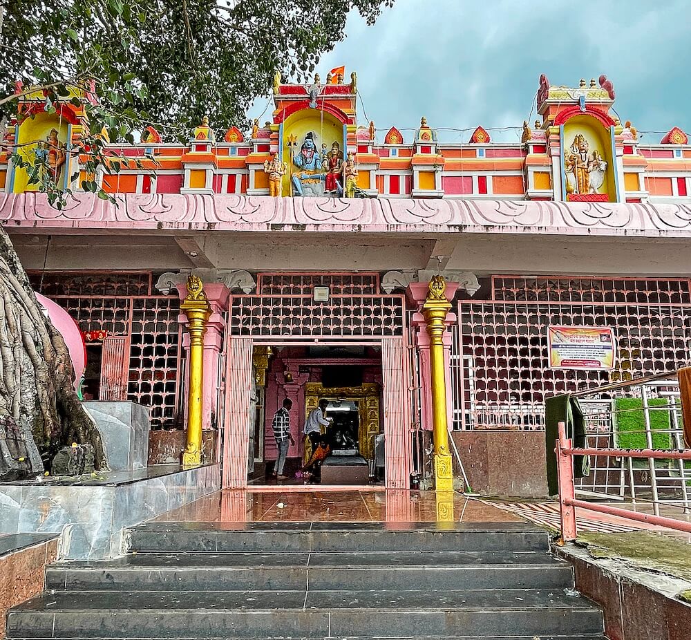 विष्णुपुरी येथे शिवपुराण कथा महोत्सवाचा उत्साहात प्रारंभ; काळेश्वर मंदिरात भाविकांची मोठी गर्दी